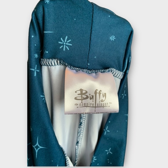 Buffy the Vampire Slayer Leggings Loot Crate Exclusive Size Large - Picture 7 of 7